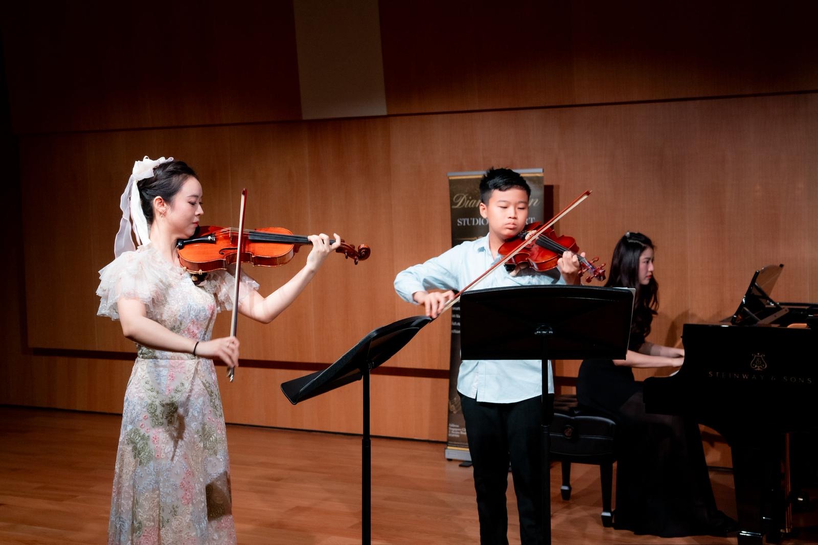 Studio concert photo 6
